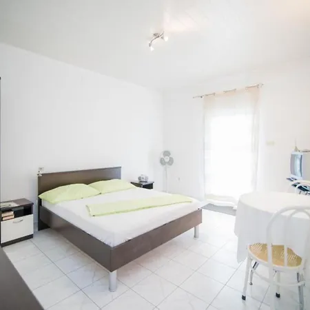 Veve - With Terrace Sea View Vanessa St Διαμέρισμα