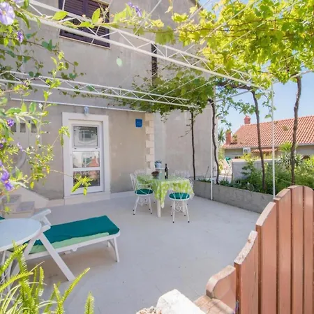 Apartment Veve - With Terrace Sea View Vanessa St *